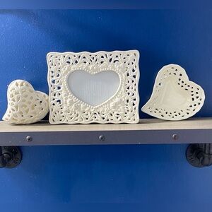 White Heart-Shaped Ceramic Decor Set Photo Frame and 2 Dishes